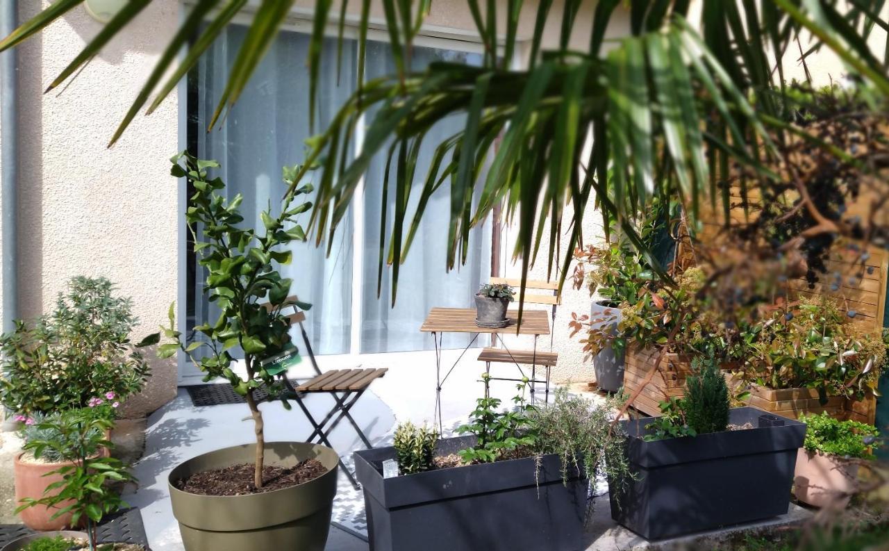 Bed and Breakfast Fleurs De Cosmos Albi Esterno foto